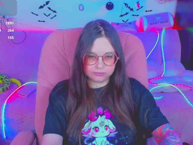 LoliSuccub webcam
