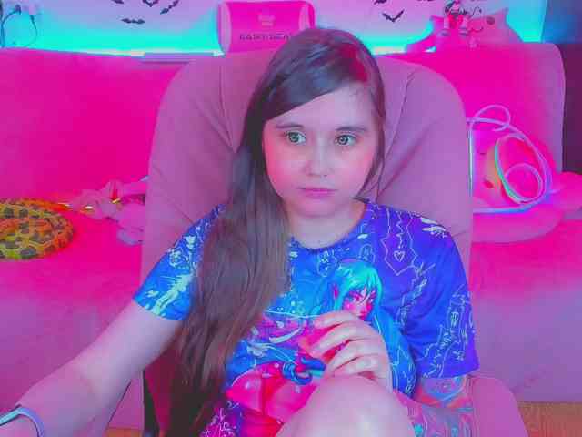 LoliSuccub webcam