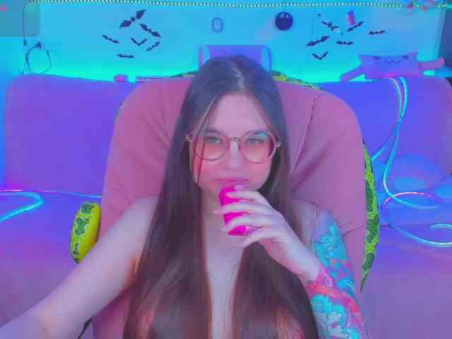 LoliSuccub webcam