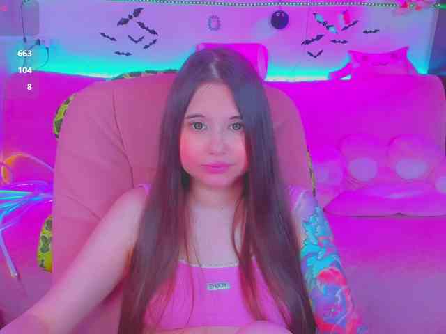 LoliSuccub webcam