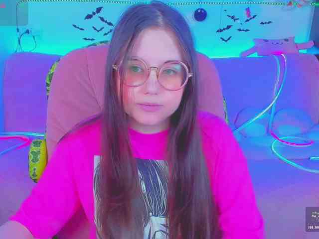 LoliSuccub webcam