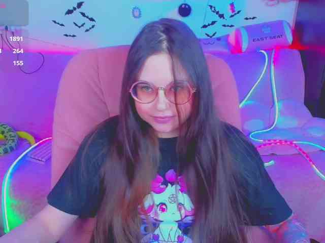 LoliSuccub webcam