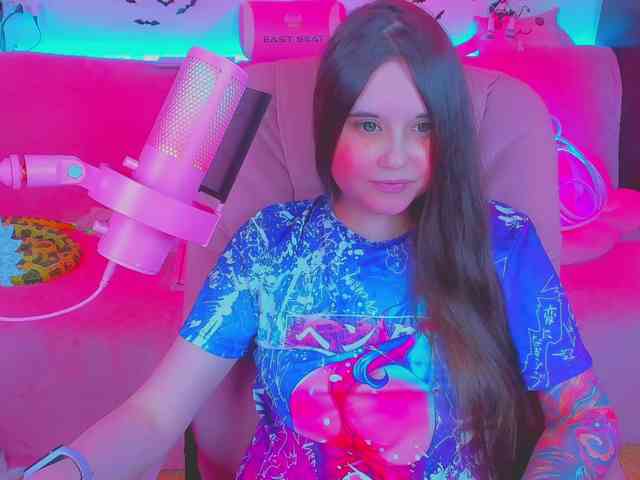 LoliSuccub webcam