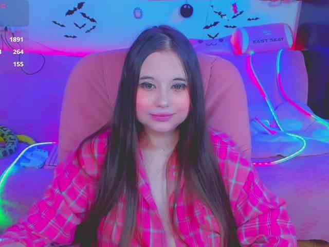 LoliSuccub webcam
