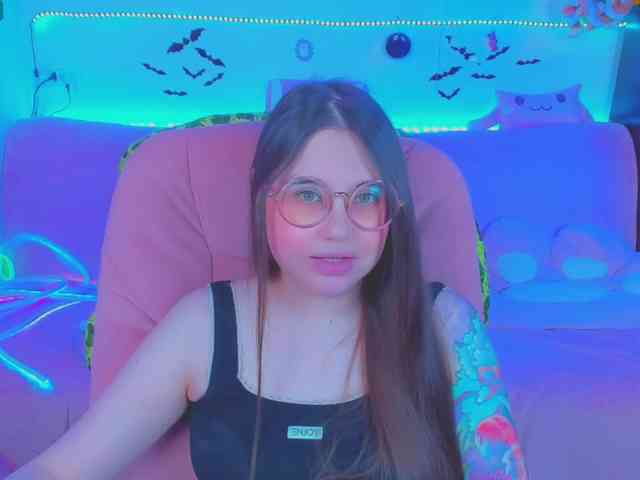 LoliSuccub webcam