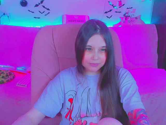 LoliSuccub webcam