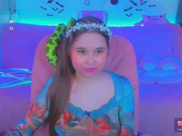 LoliSuccub webcam