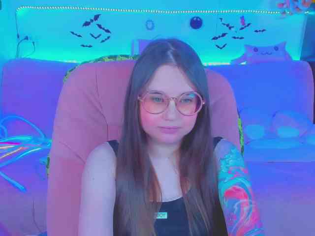 LoliSuccub webcam