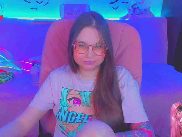 LoliSuccub webcam