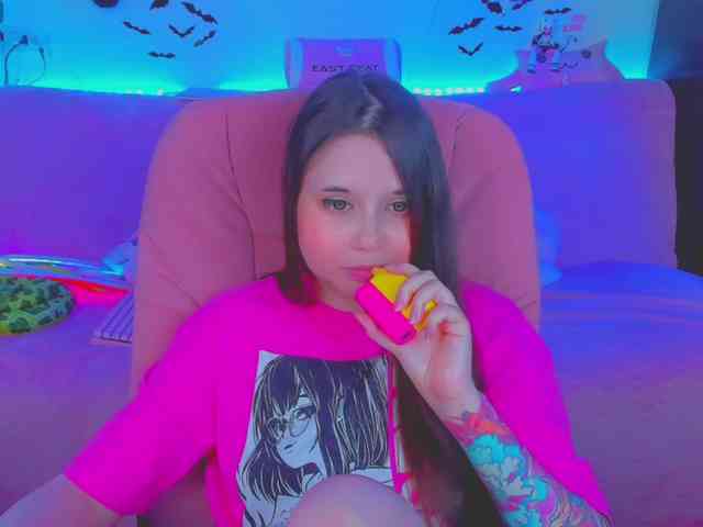LoliSuccub webcam