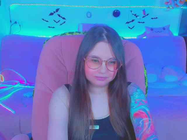 LoliSuccub webcam