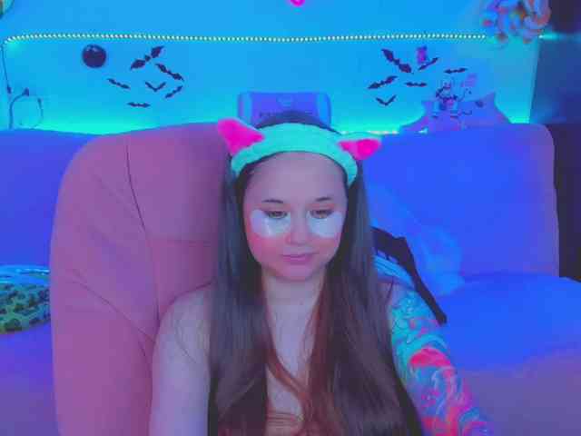 LoliSuccub webcam