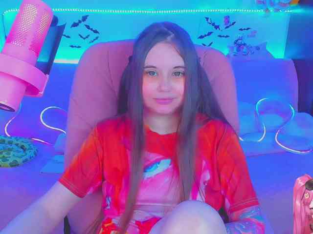 LoliSuccub webcam