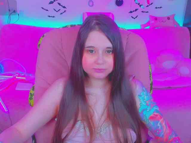 LoliSuccub webcam