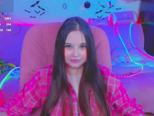 LoliSuccub webcam