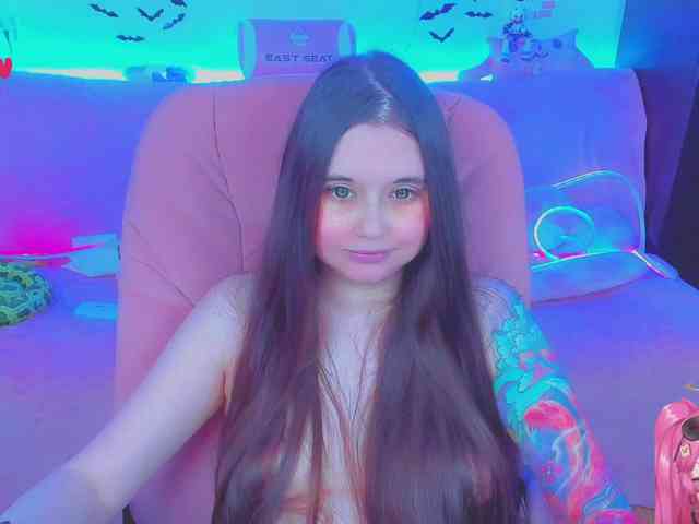 LoliSuccub webcam