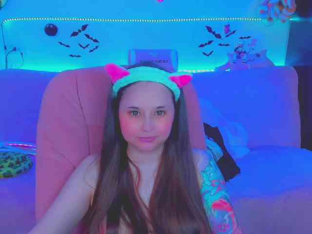 LoliSuccub webcam
