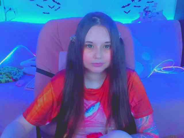 LoliSuccub webcam