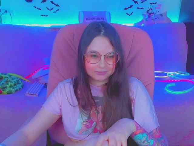 LoliSuccub webcam