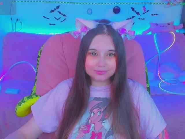 LoliSuccub webcam