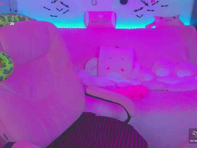 LoliSuccub webcam