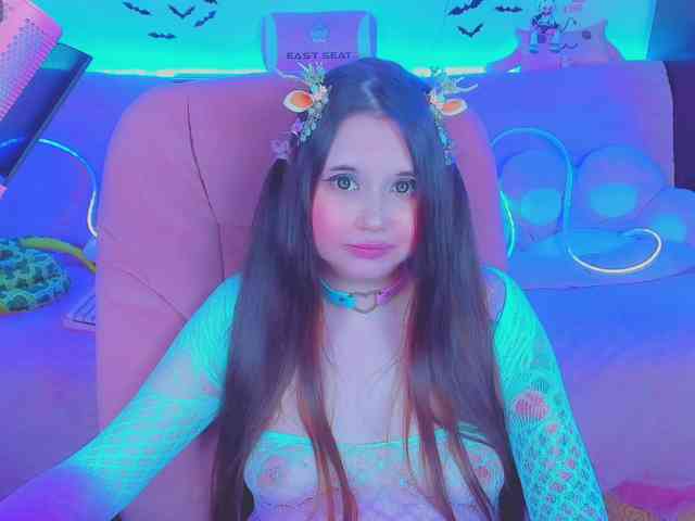LoliSuccub webcam
