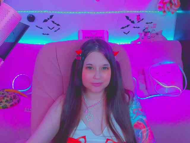 LoliSuccub webcam