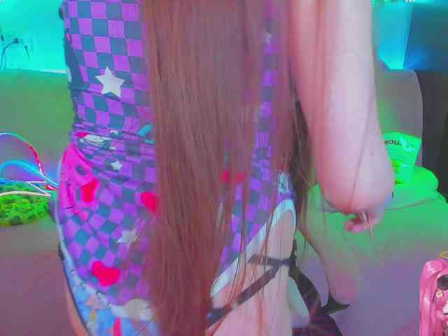 LoliSuccub webcam