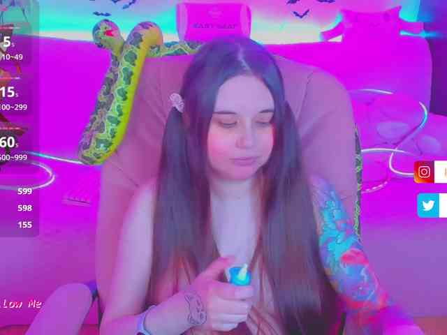 LoliSuccub webcam