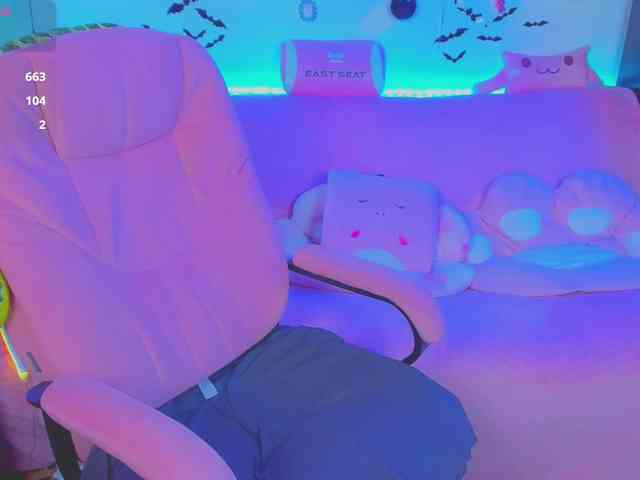 LoliSuccub webcam