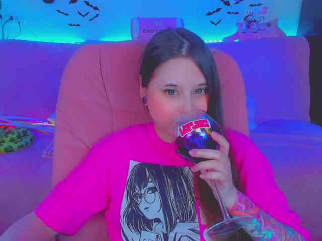 LoliSuccub webcam
