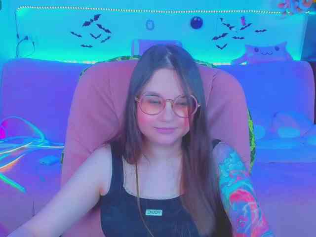 LoliSuccub webcam