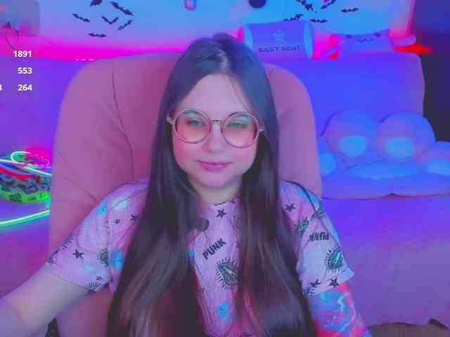 LoliSuccub webcam