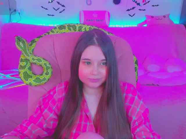LoliSuccub webcam