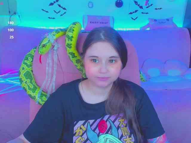 LoliSuccub webcam