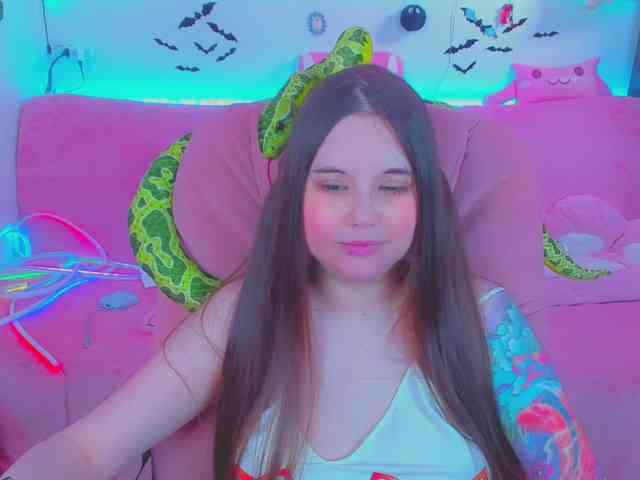 LoliSuccub webcam