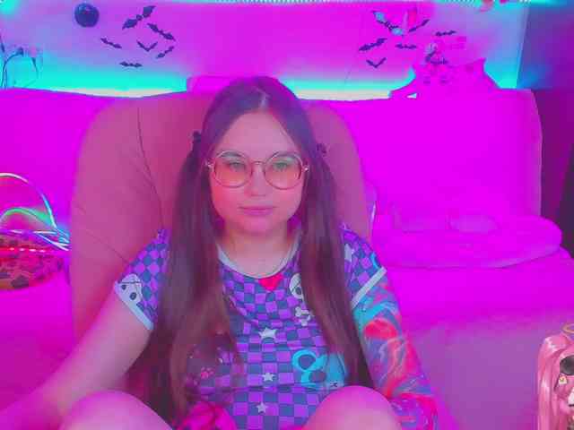 LoliSuccub webcam