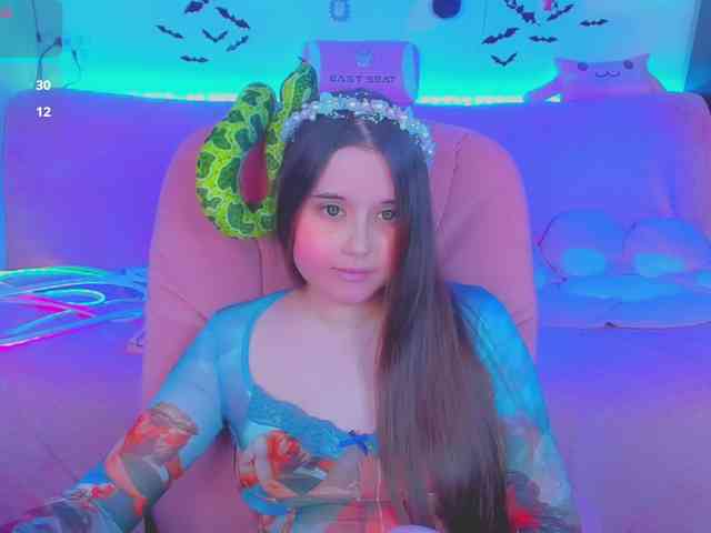 LoliSuccub webcam