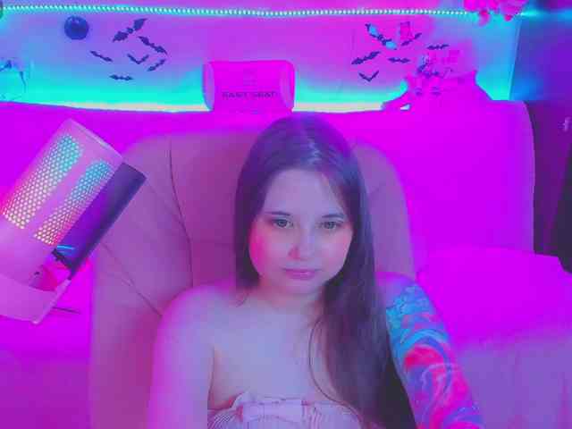LoliSuccub webcam