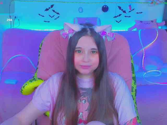 LoliSuccub webcam