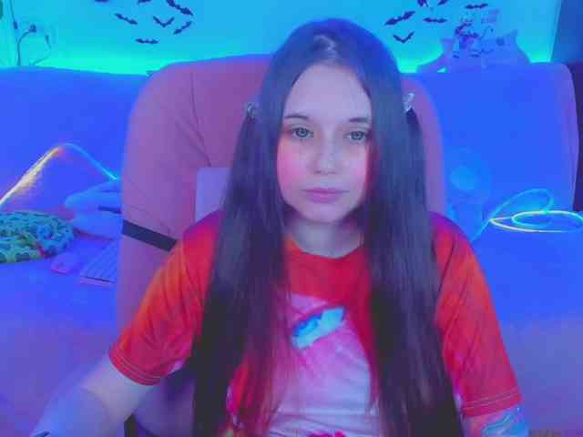 LoliSuccub webcam