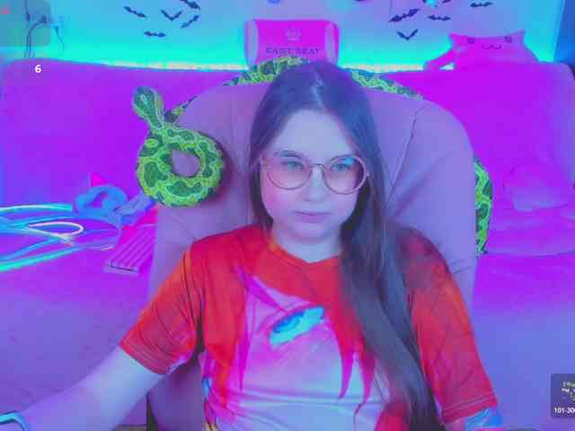 LoliSuccub webcam