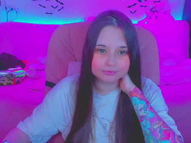 LoliSuccub webcam