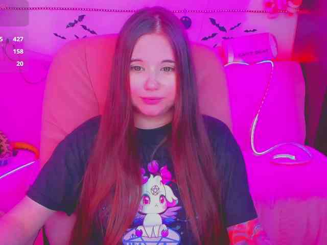 LoliSuccub webcam