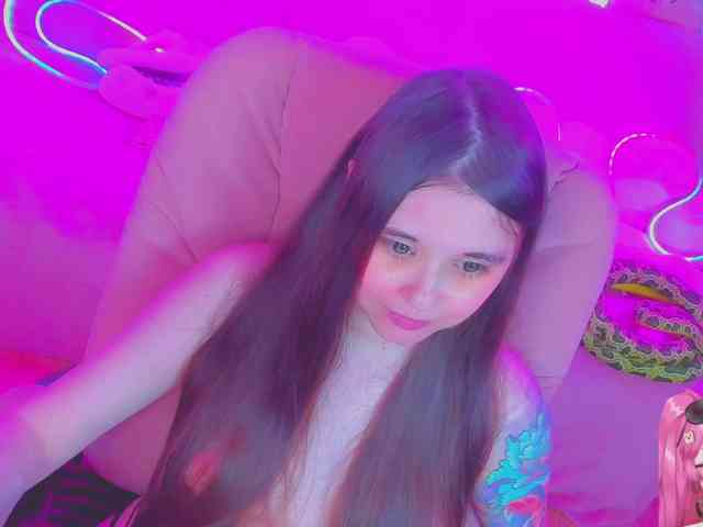 LoliSuccub webcam