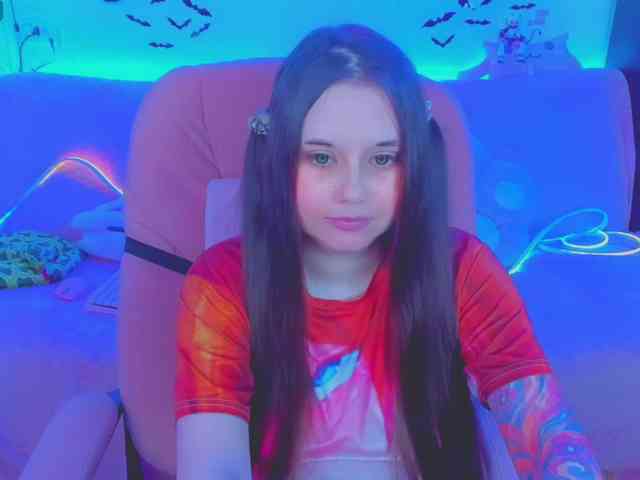 LoliSuccub webcam