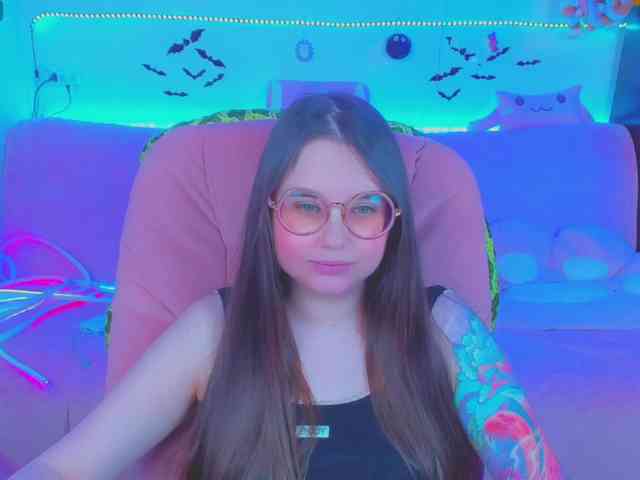 LoliSuccub webcam