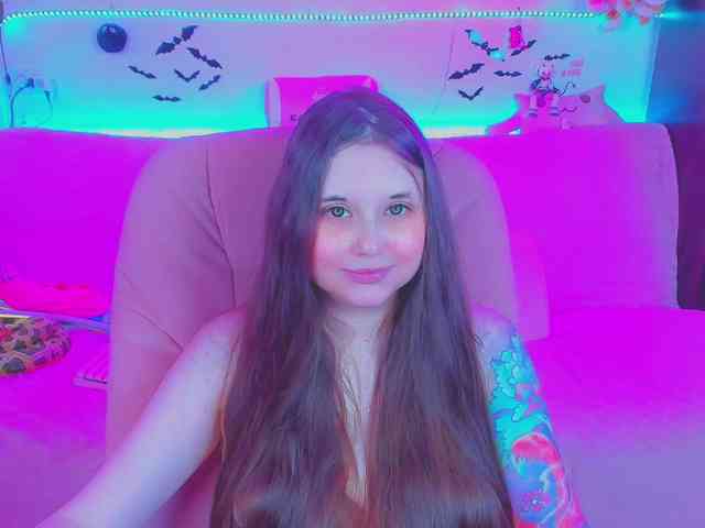 LoliSuccub webcam