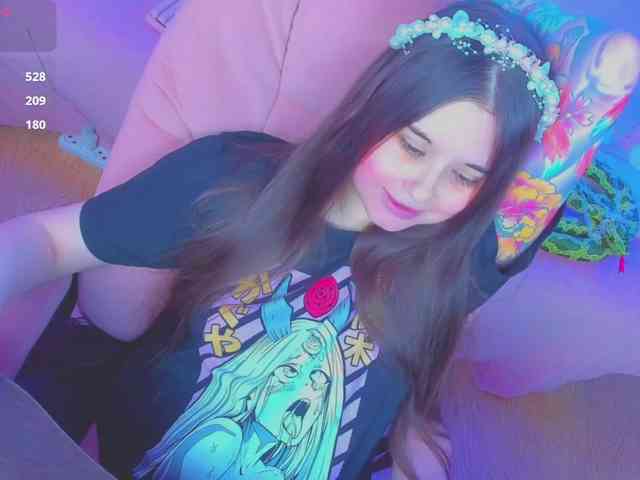LoliSuccub webcam