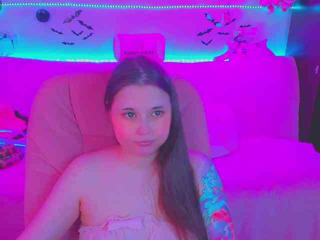 LoliSuccub webcam